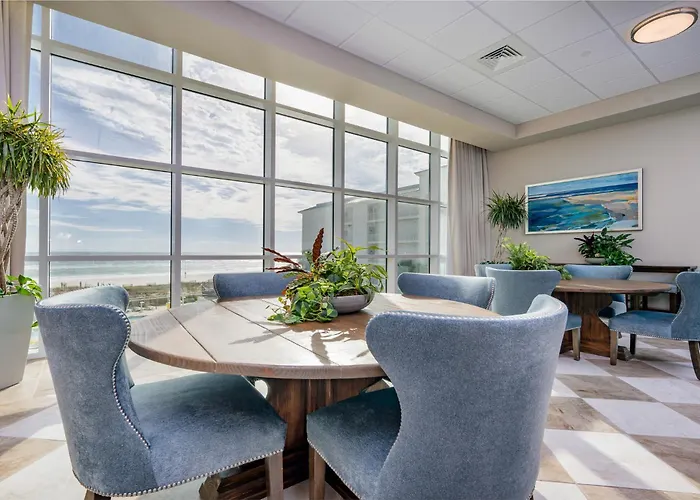 Phoenix Gulf Towers 1407 Apartment