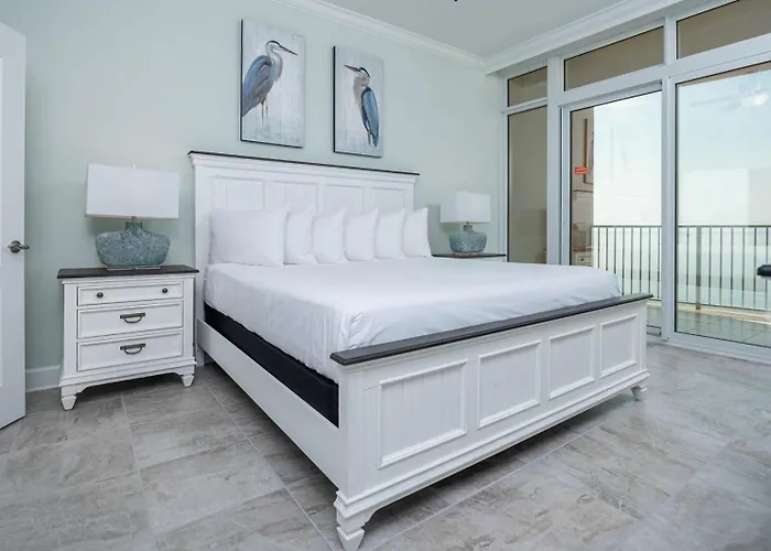 Phoenix Gulf Towers 1407